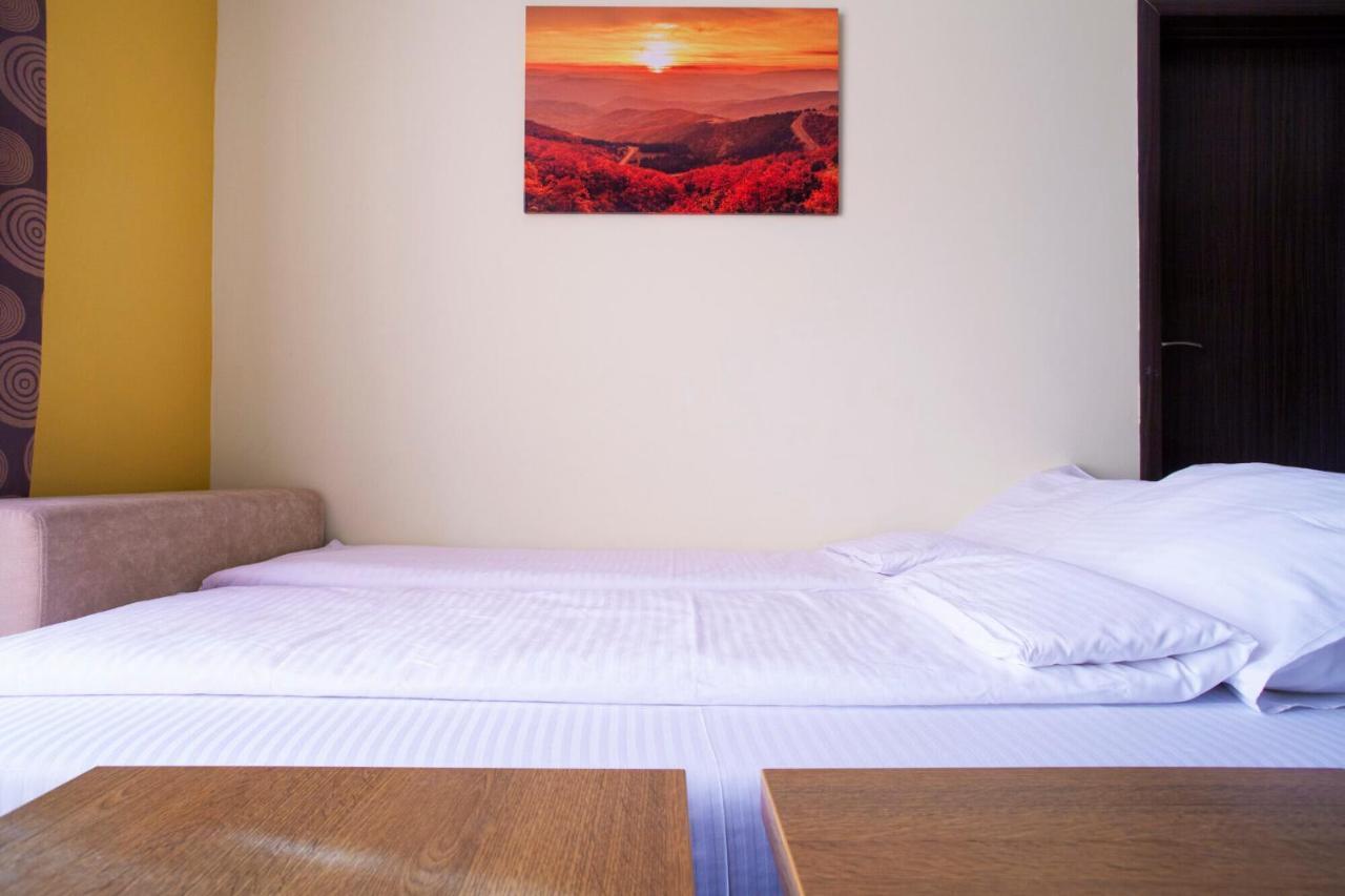 Hostgost At Kraljevi Cardaci Apartamento Kopaonik Exterior foto
