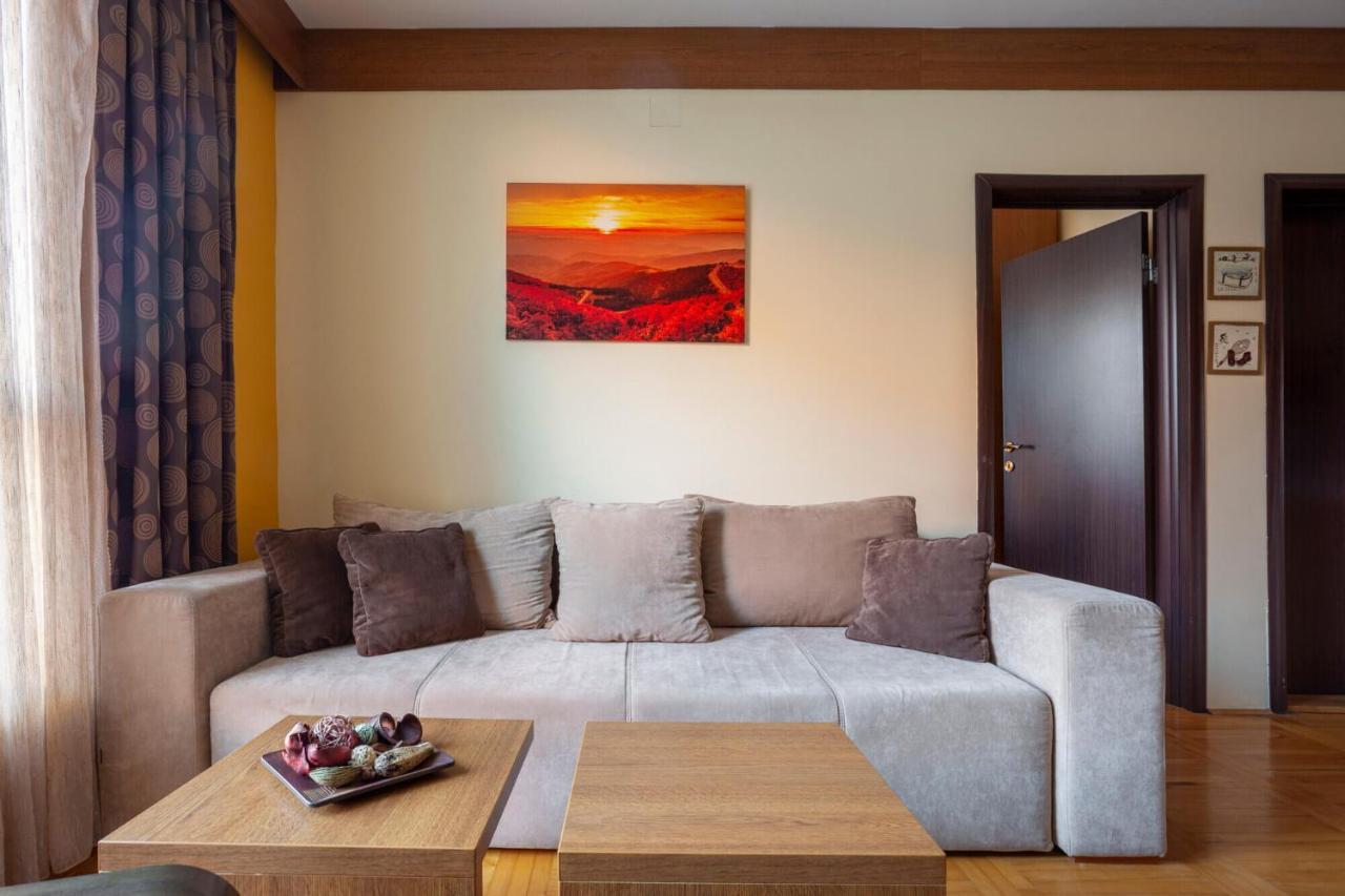 Hostgost At Kraljevi Cardaci Apartamento Kopaonik Exterior foto